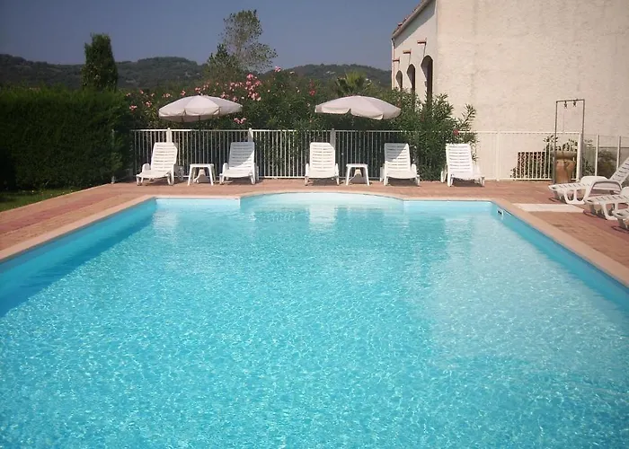 Aparthotel Les Bell'ombres 4*